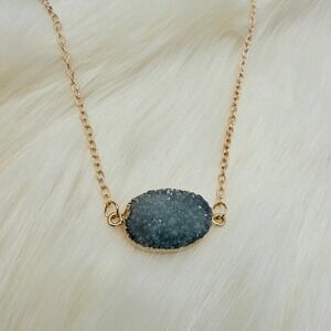 Druzy Gray Stone‎ Pendant Necklace on Gold Tone Chain
